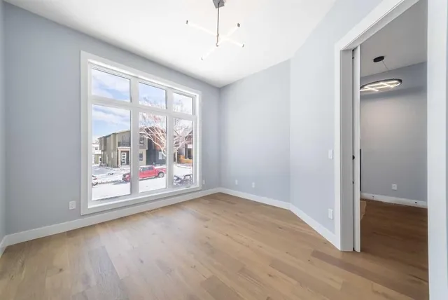 1415 27 St, Calgary 4
