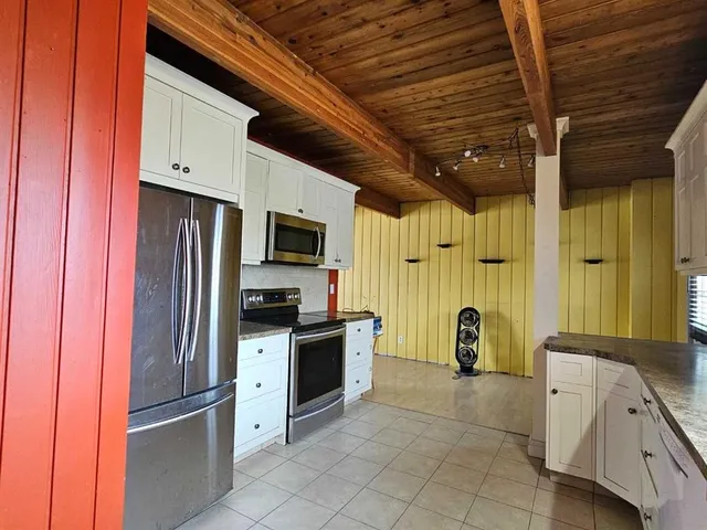 406 8 St, Beiseker 4