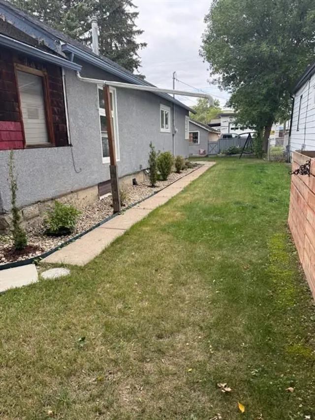 358 2 street E, Drumheller 2
