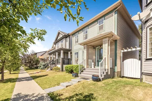 455 Prestwick Cir, Calgary 2