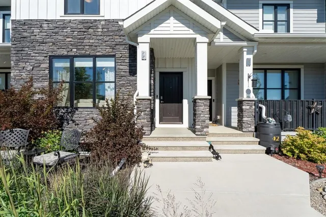 44 D'arcy Blvd, Okotoks 3