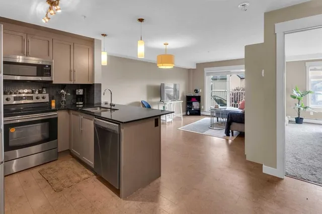 155 Skyview Ranch Way #1209, Calgary 5