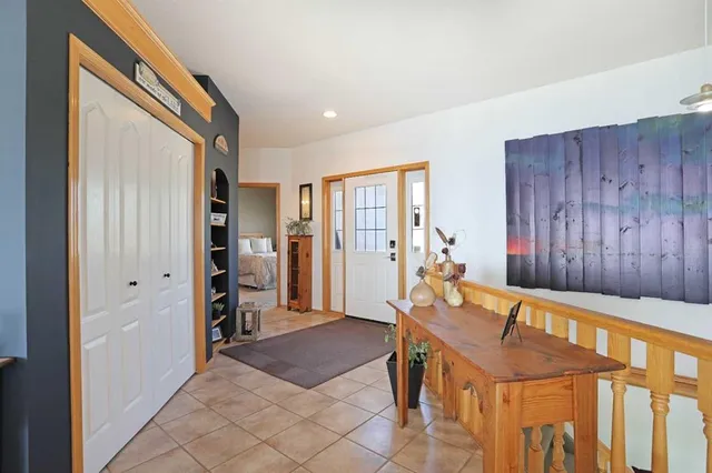 14 White Pelican Way, Lake Newell Resort 5