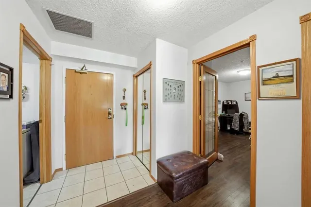 4805 45 St #107, Red Deer 2