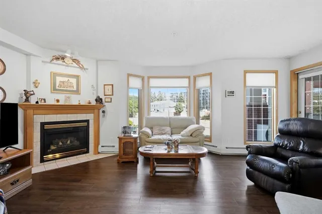 4805 45 St #107, Red Deer 5