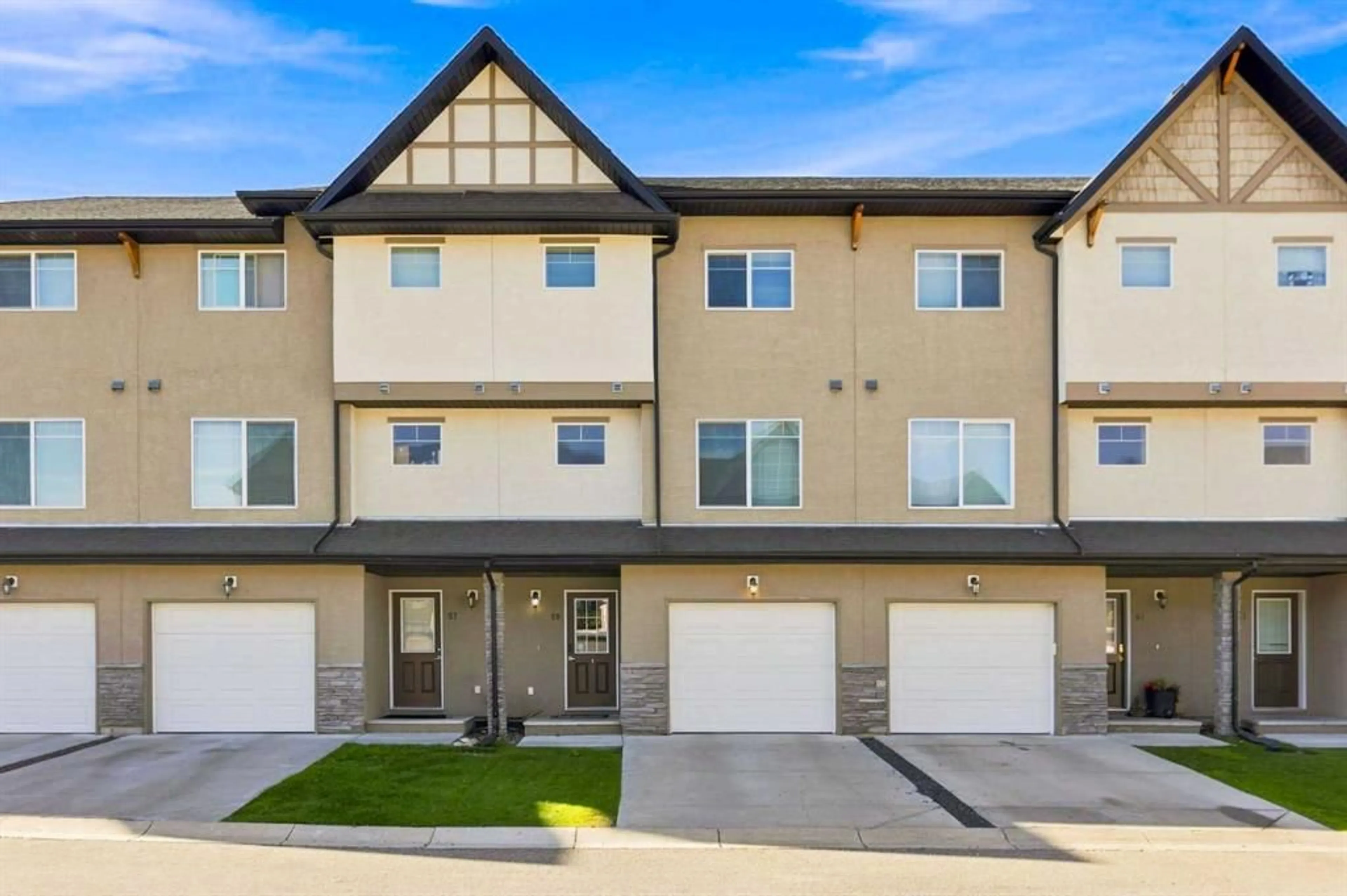 pillar/IMG-A2340323_1.jpg
