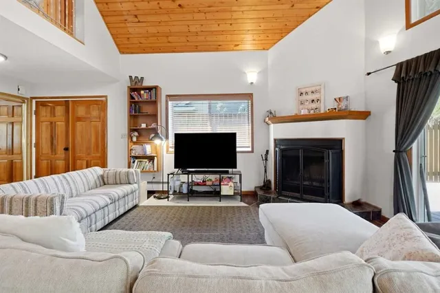 91 Oliver Ave, Gull Lake 5