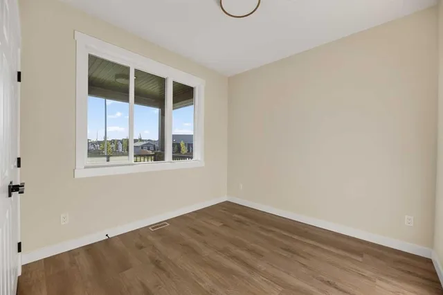 3434 Victory Way, Olds 4