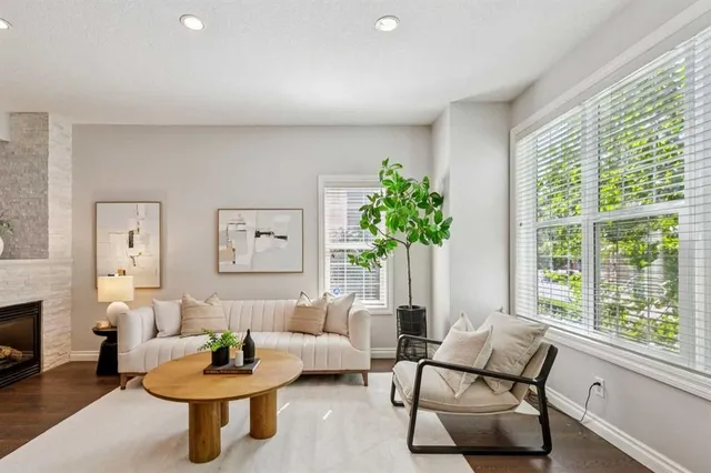115 Couture Cres, Calgary 5