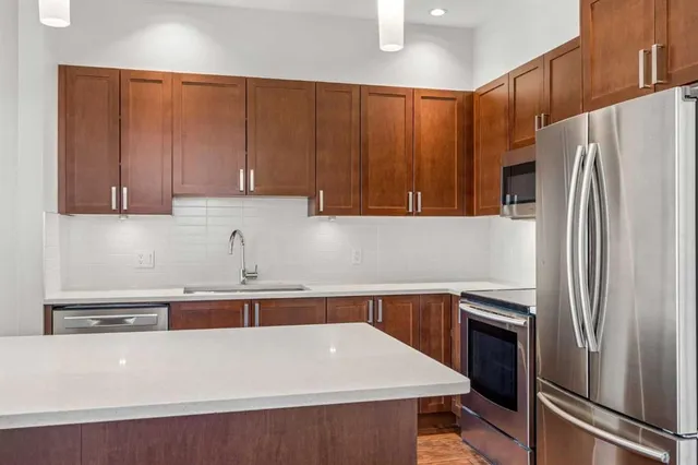 22 Auburn Bay Link #404, Calgary 5