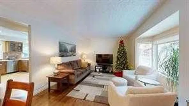 716 55 Ave, Calgary 3