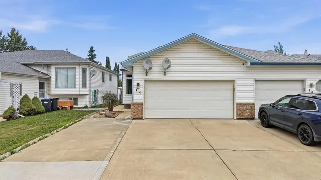 14 Wildrose Dr, Sylvan Lake 2