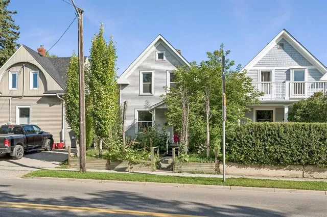 420 12 Ave, Calgary