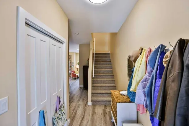 1608 Stafford Dr #3, Lethbridge 2