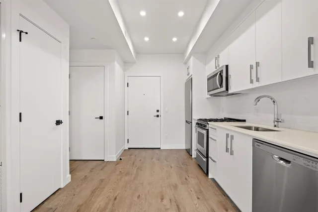 110 18A St #502, Calgary 3