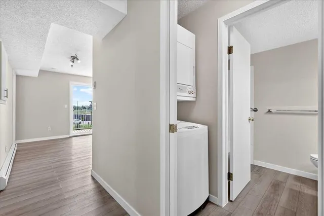 1717 60 St #212, Calgary 5