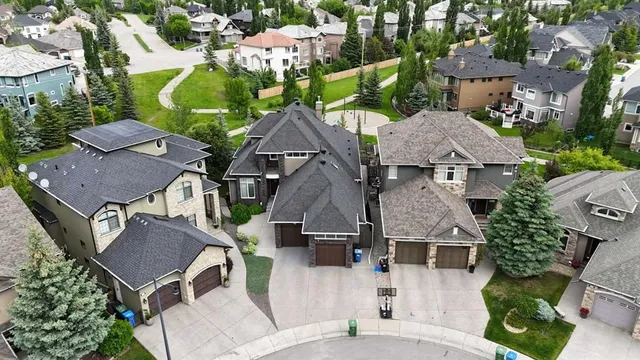 377 Evergreen Cir, Calgary 3