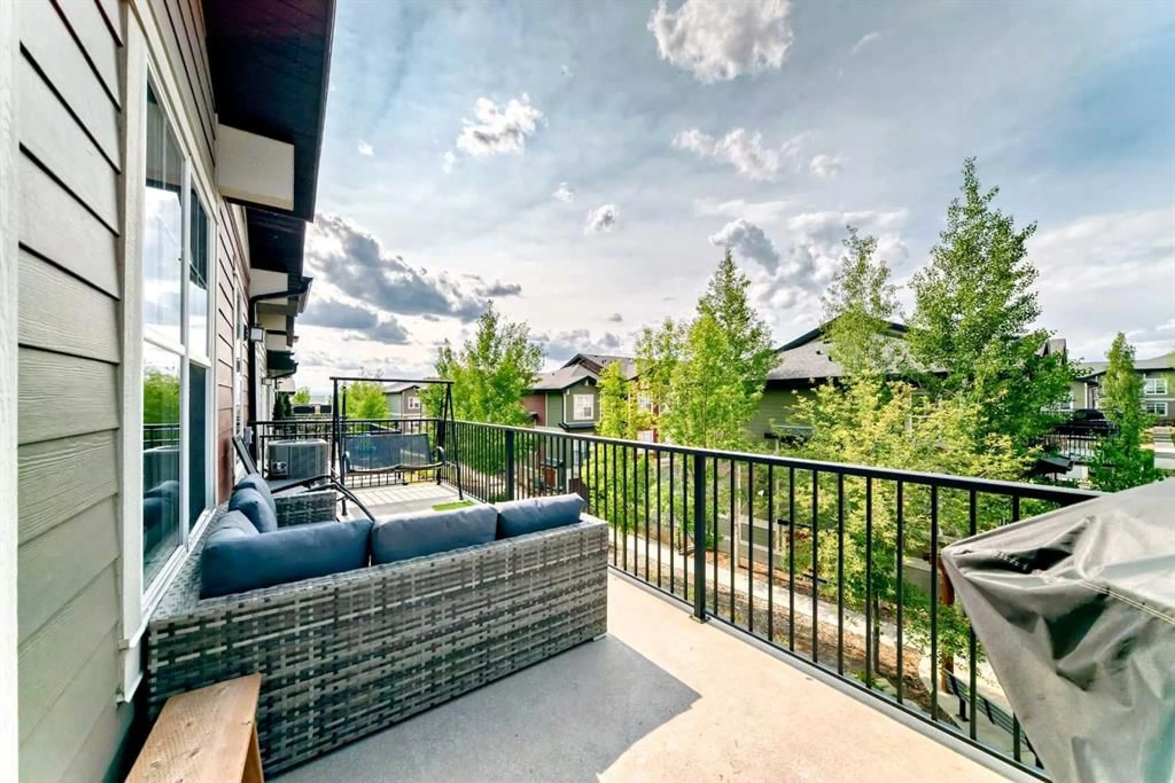 pillar/IMG-A2340673_5.jpg