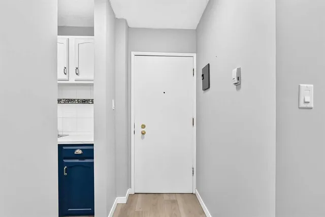 635 56 Ave #207, Calgary 5