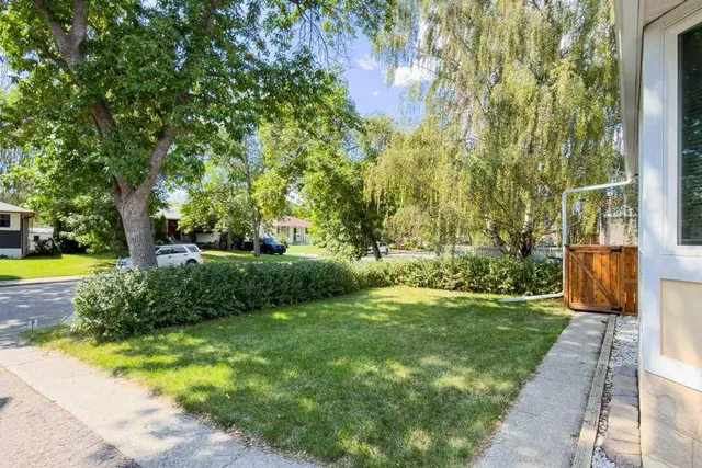 44 Lynndale Rd, Calgary 2