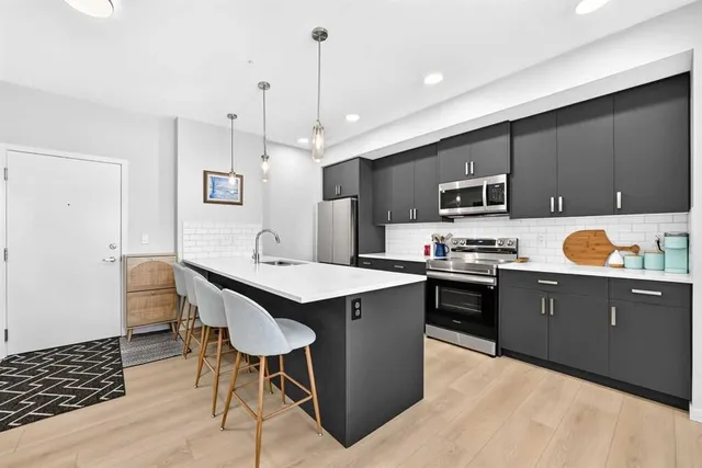 550 Belmont St #4403, Calgary 2