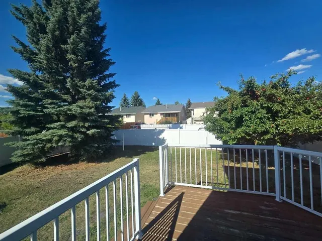 47 Escott Close, Red Deer 2