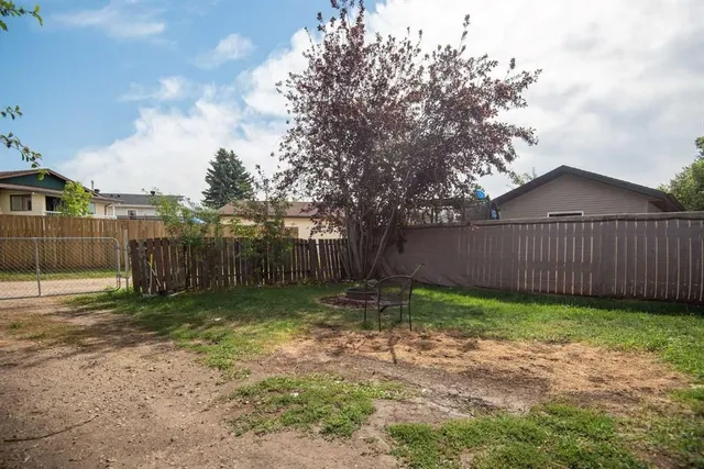 168 Eastman Cres, Red Deer 5