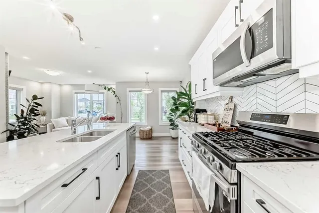8 Yorkville Link, Calgary 4