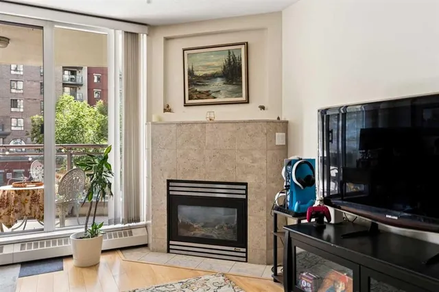 1108 6 Ave #306, Calgary 5