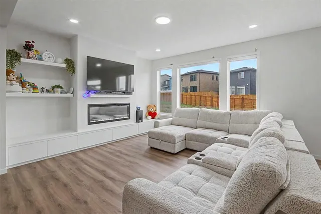 80 Lucas Pass, Calgary 2