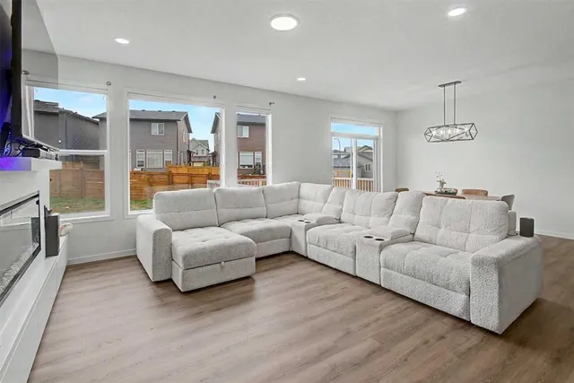 80 Lucas Pass, Calgary 5