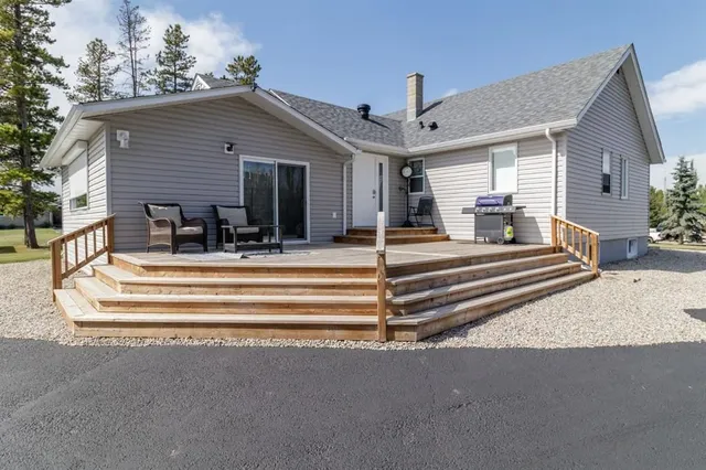 223 Devilder Ave, Trochu 5