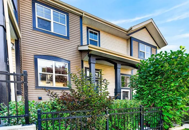 1106 Mckenzie Towne Row, Calgary