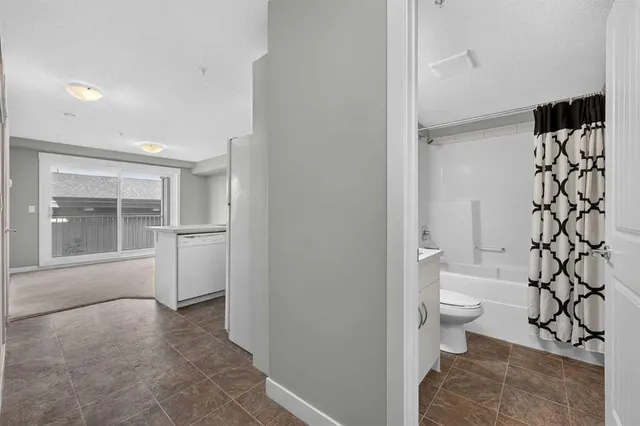 130 AUBURN MEADOWS View #313, Calgary 3
