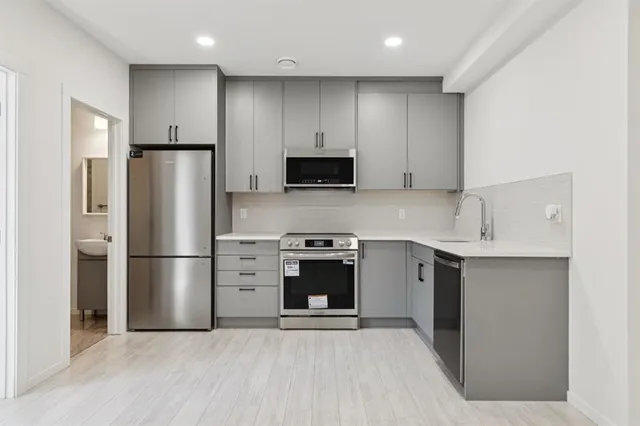 79 Masters Rd, Calgary 5