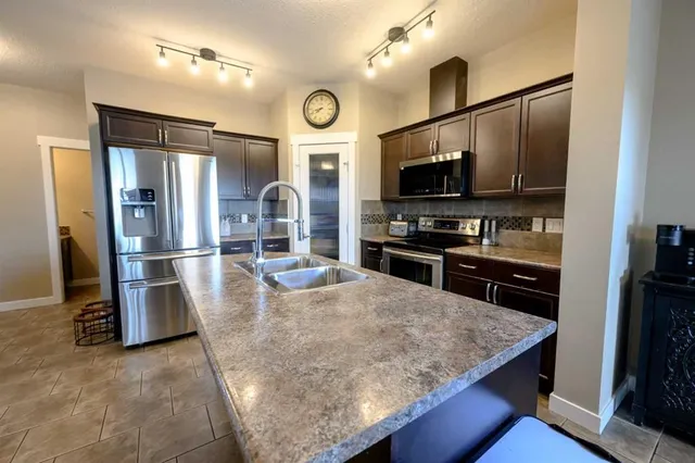 9433 88 St, Grande Prairie 5