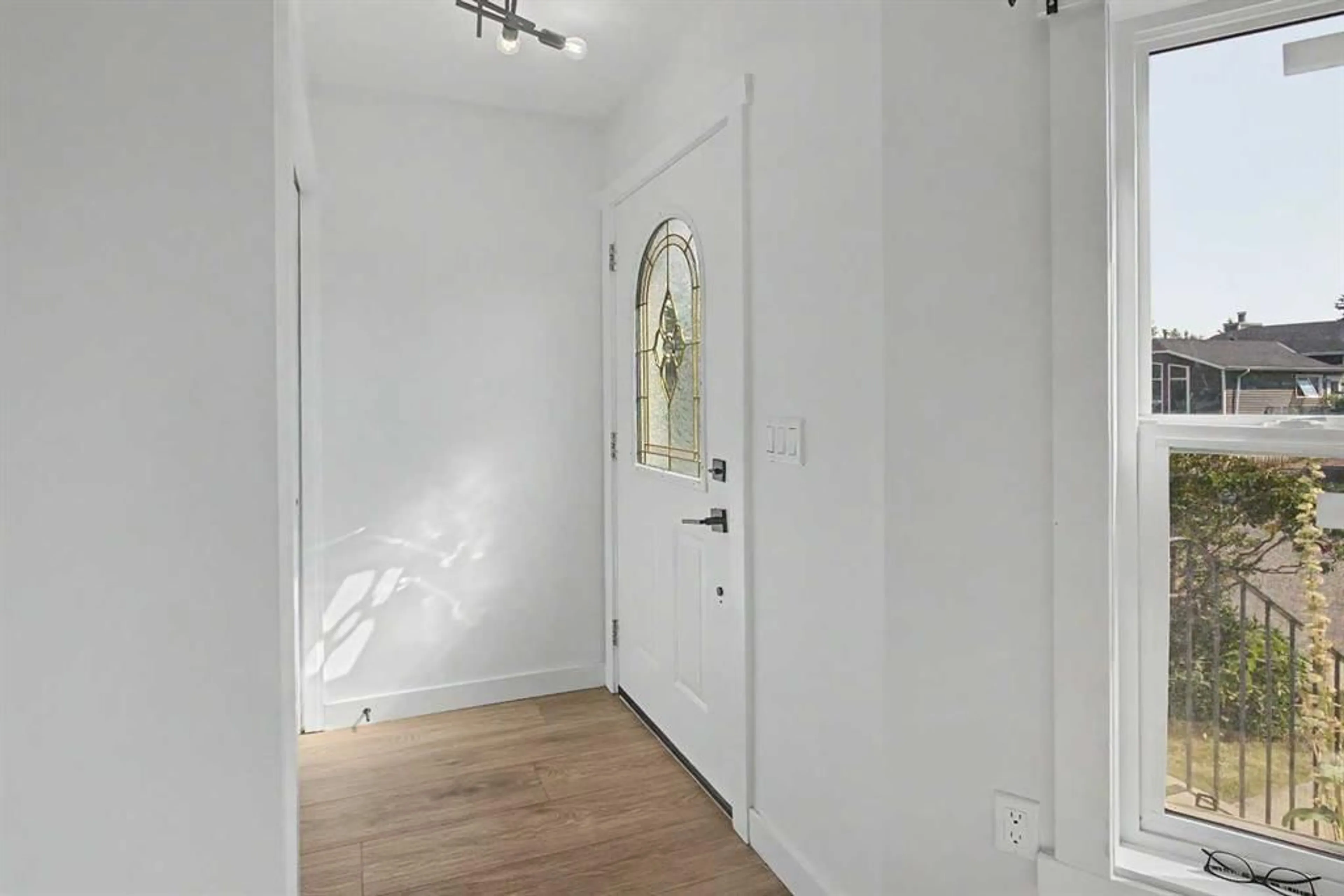 pillar/IMG-A2341138_3.jpg