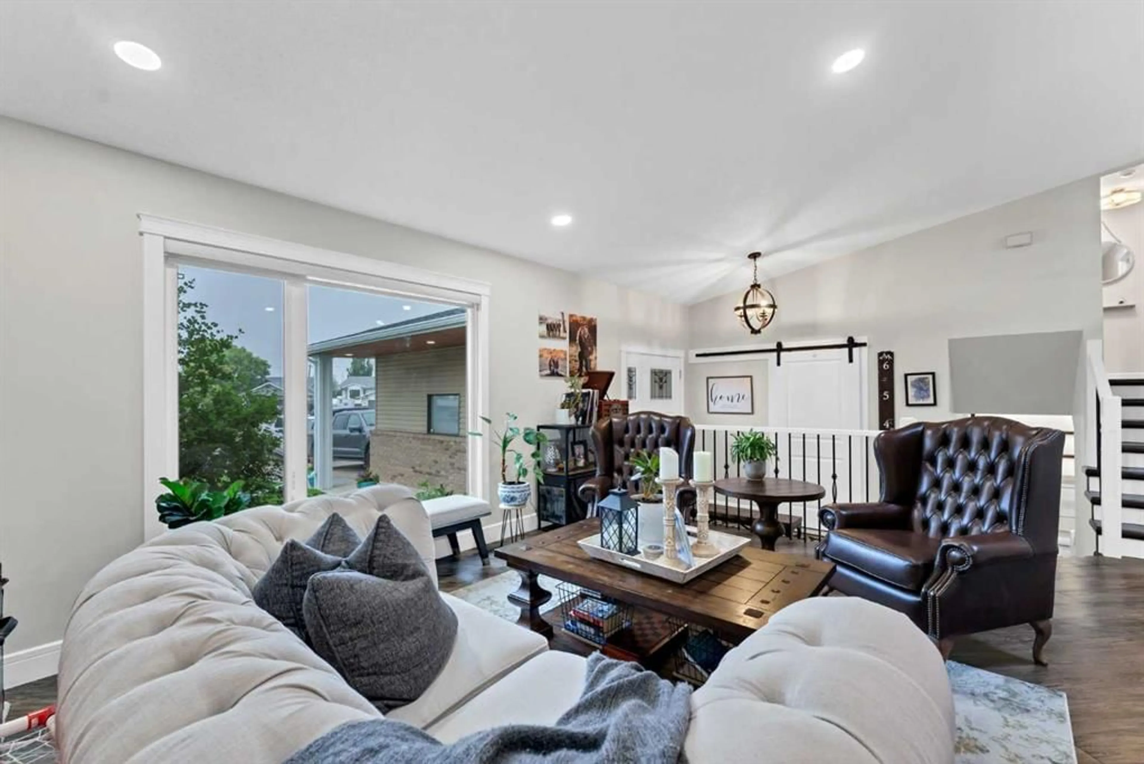 pillar/IMG-A2341153_5.jpg