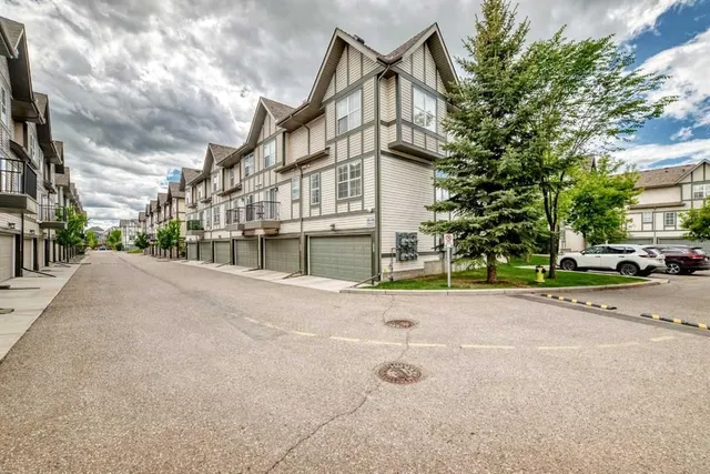 413 Cranford Crt, Calgary 4
