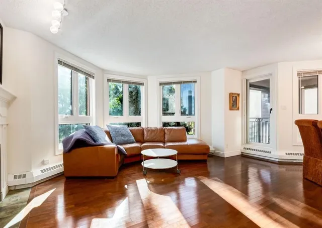 400 Eau Claire Ave #8402, Calgary 5