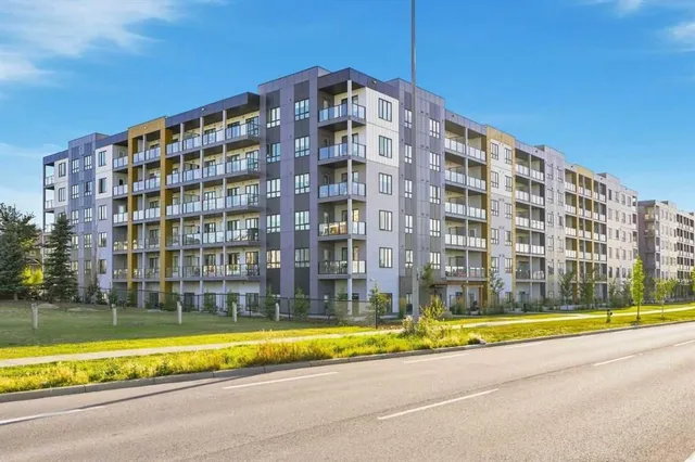 60 Skyview Ranch Rd #3218, Calgary