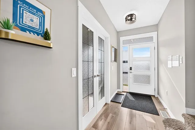 166 Howse Common, Calgary 3