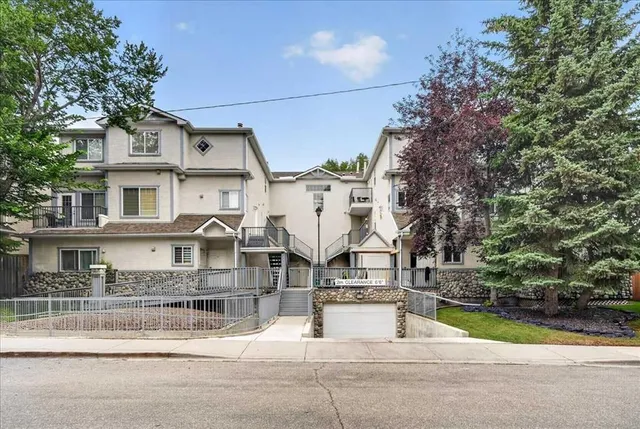 622 56 Ave #208, Calgary 2