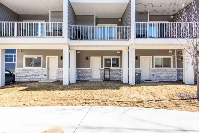 33 Merganser Dr #902, Chestermere 4