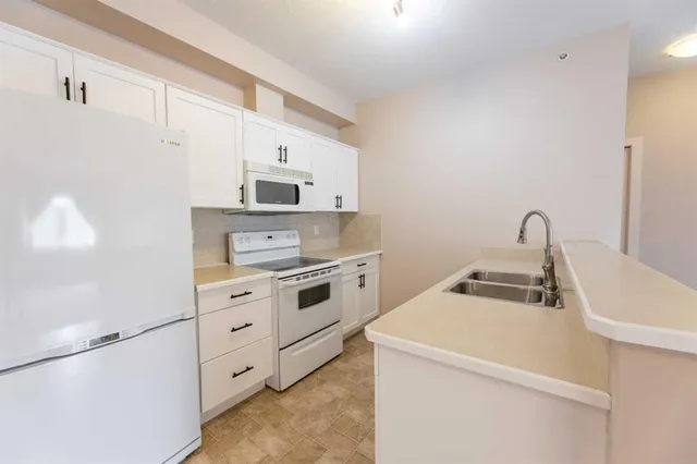 109 Seabolt Dr #309, Hinton 3