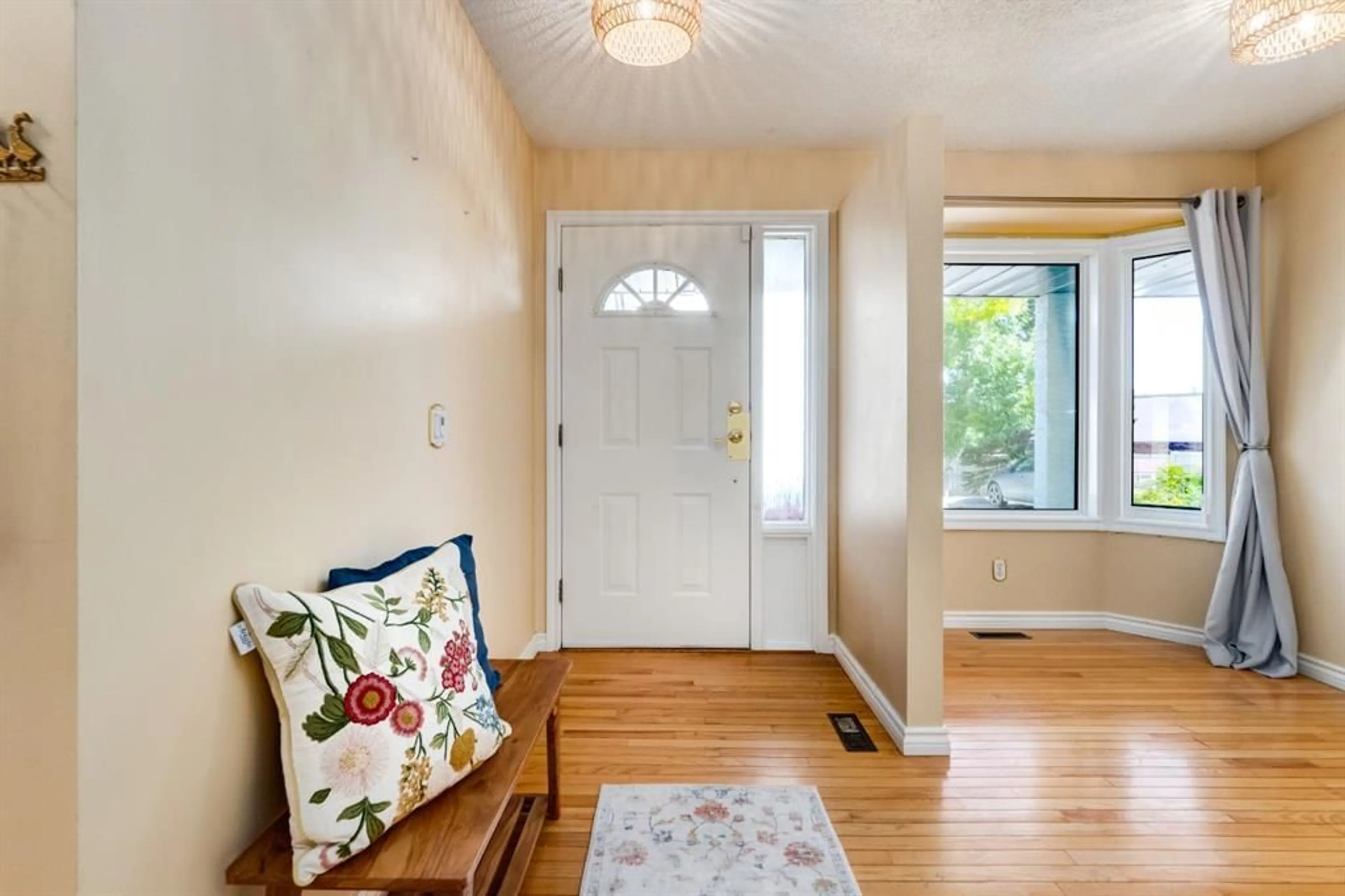 pillar/IMG-A2341508_3.jpg