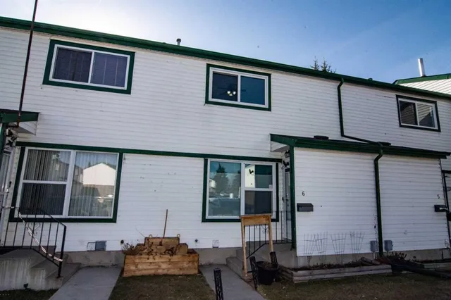 100 Pennsylvania Rd #6, Calgary 2