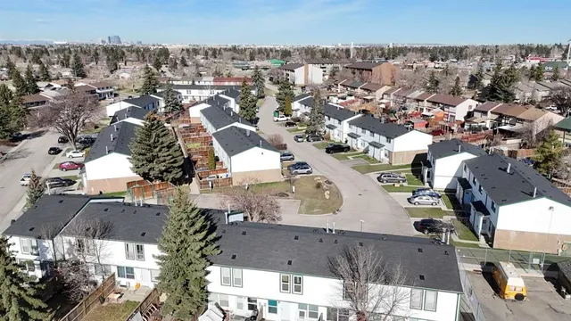 100 Pennsylvania Rd #6, Calgary 5