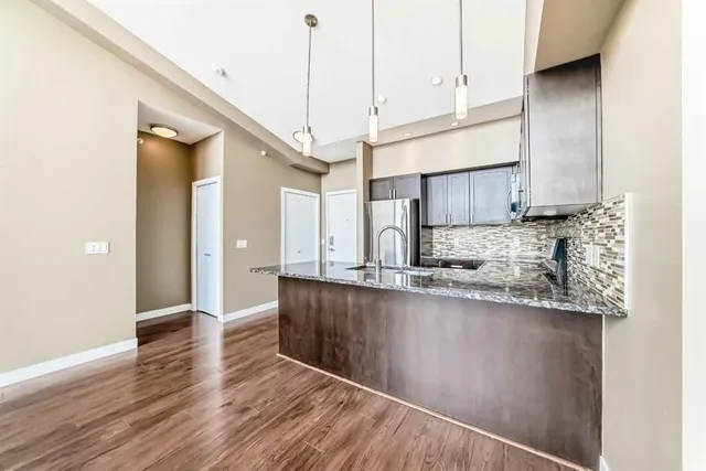 4303 1 St #406, Calgary 5