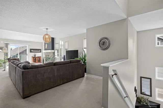 39 Hidden Creek Pl #204, Calgary 5